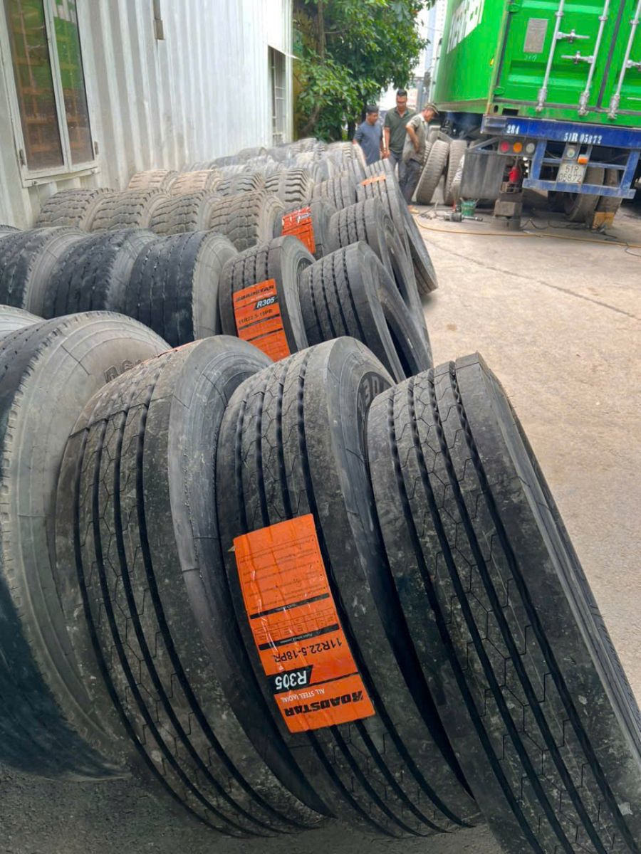 THAY LỐP XE UY TÍN, TẬN NƠI CÔNG TY KHÁCH HÀNG GIÁ RẺ TẠI TP HCM